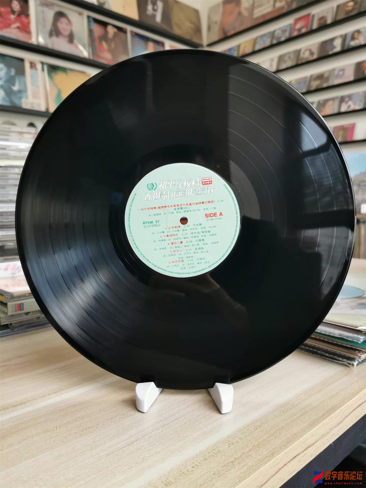 CD-.jpg